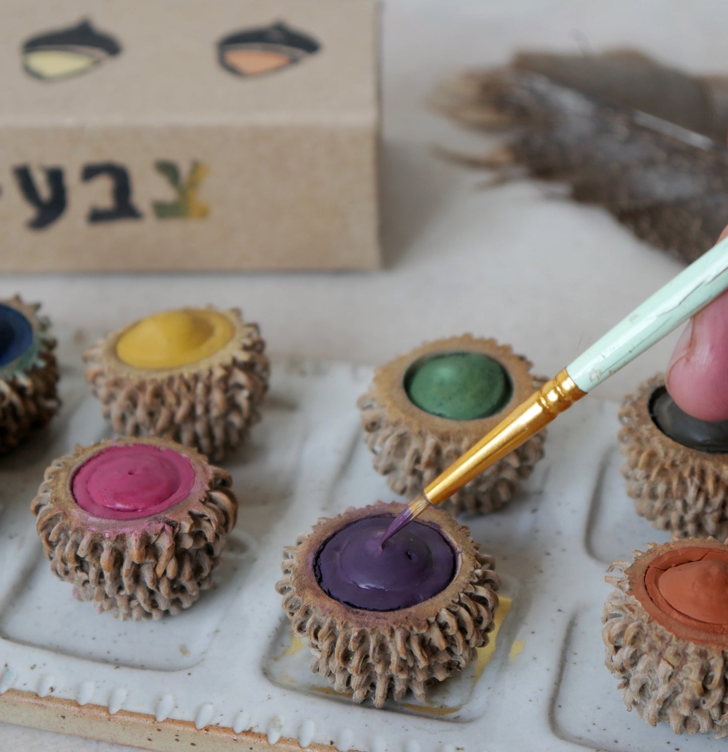 צבעים בספלולים - ערכת צבעי גואש טבעיים לילדים