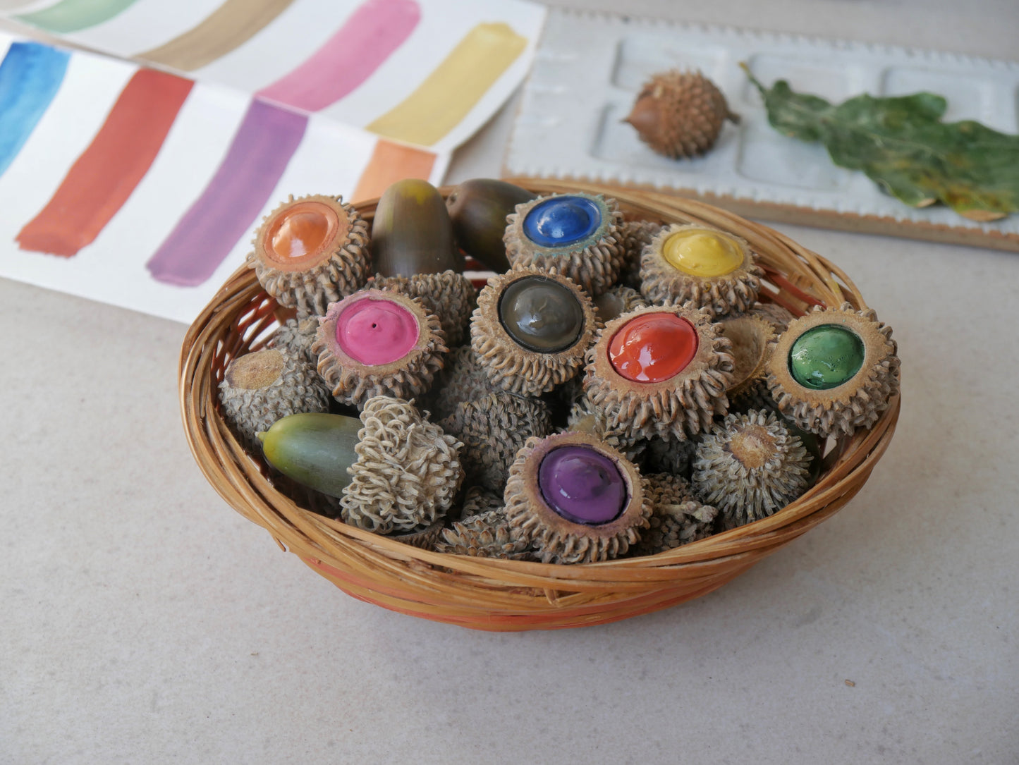 צבעים בספלולים - ערכת צבעי גואש טבעיים לילדים