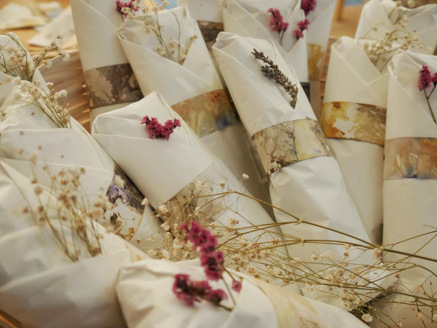 כרית עיניים צבועה בקליפת דובדבן