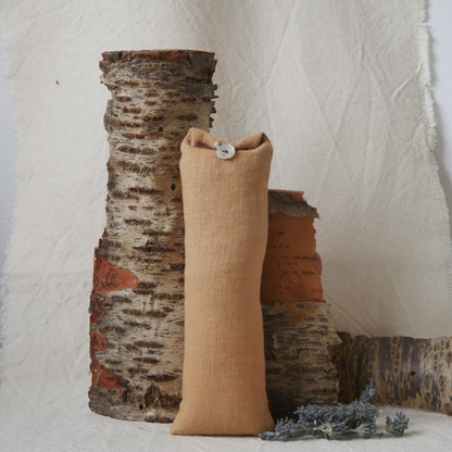 כרית עיניים צבועה בקליפת דובדבן